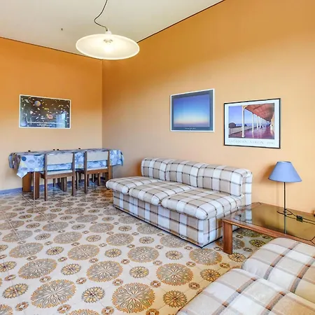 1 Bedroom Cozy In Διαμέρισμα